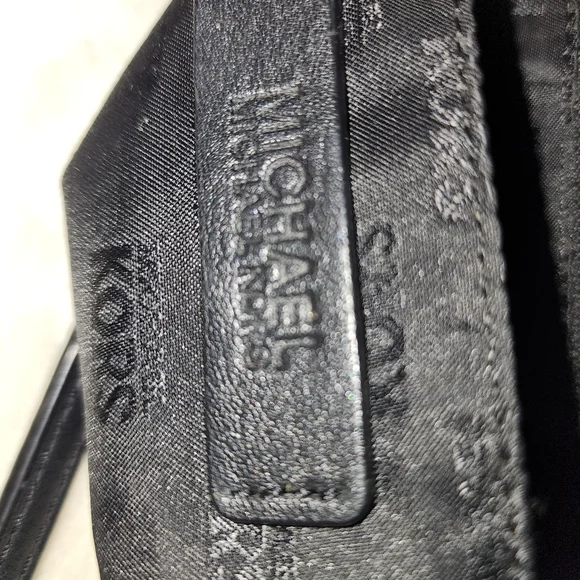 ***SOLD***Michael Kors Shoulder Bag - Picture 7 of 7